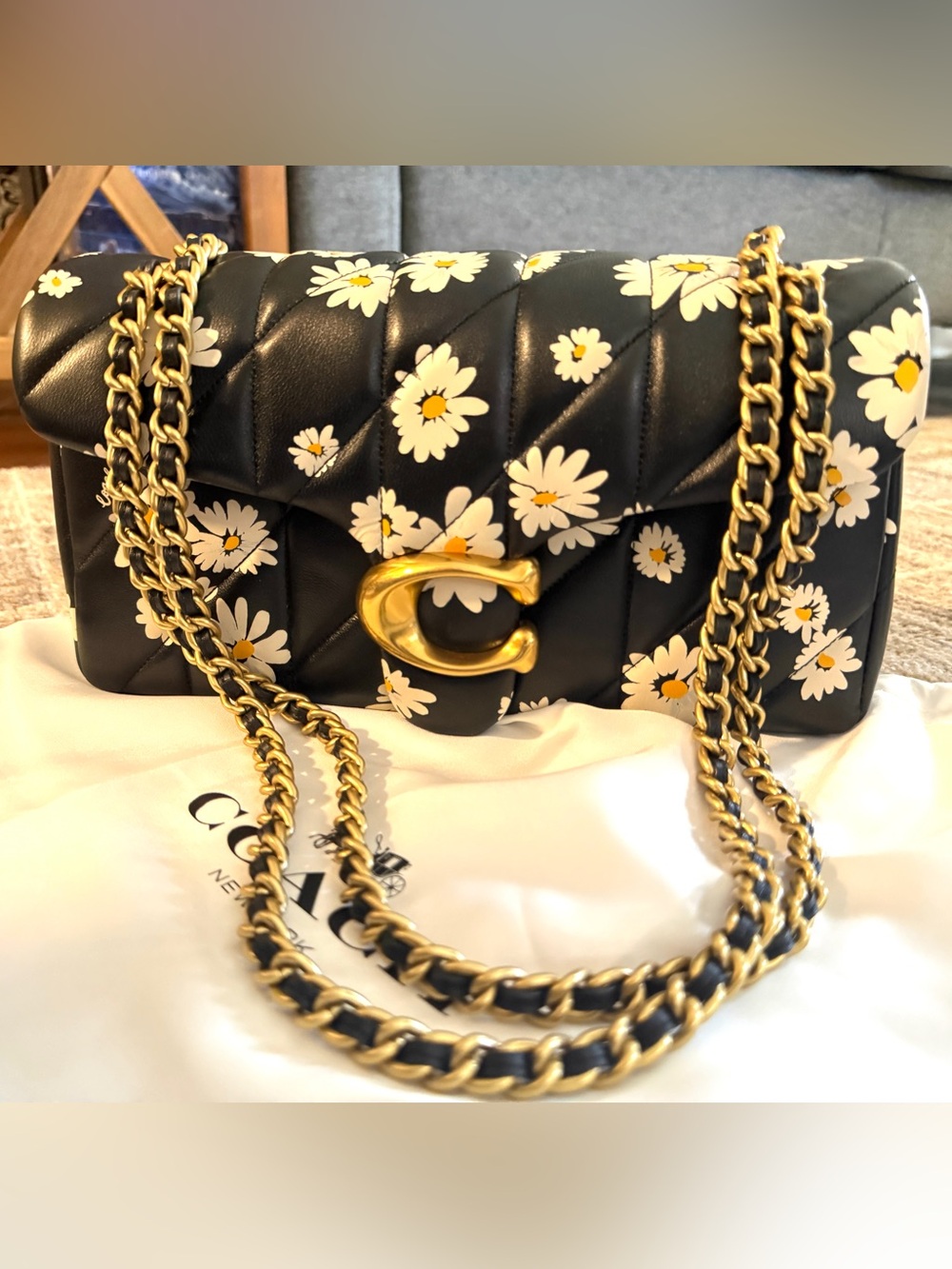 Coach Daisy Quilted Leather Tabby 26 Shoulder Bag in Black with Daisy Print EUC